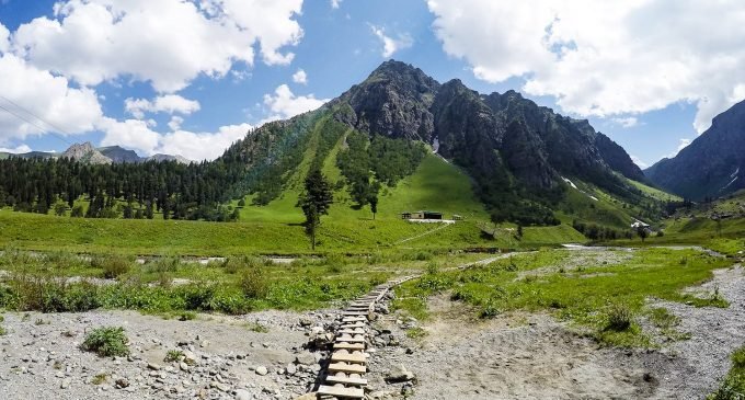 Minimarg: Finding magic near the Line of Control