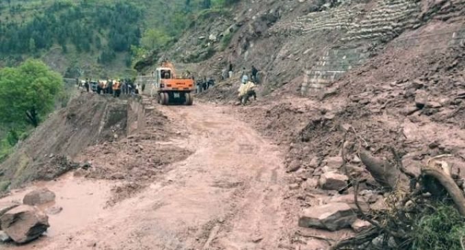 Gilgit-Skardu Road blocked due to landslides
